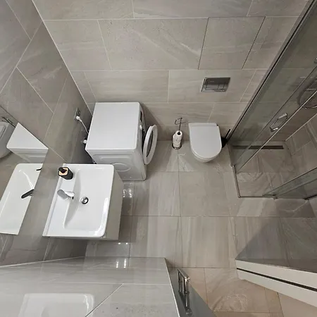Centre Design O2 Arena - Parking - Large Glass Balcony - Big Tv - Coffee, 24-7 Self Check-in Apartamento *